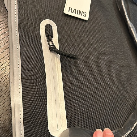 NWT Rains Black/Grey Backpack Reflective One Size - Picture 5 of 6